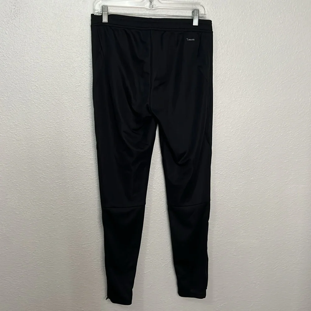 adidas size medium